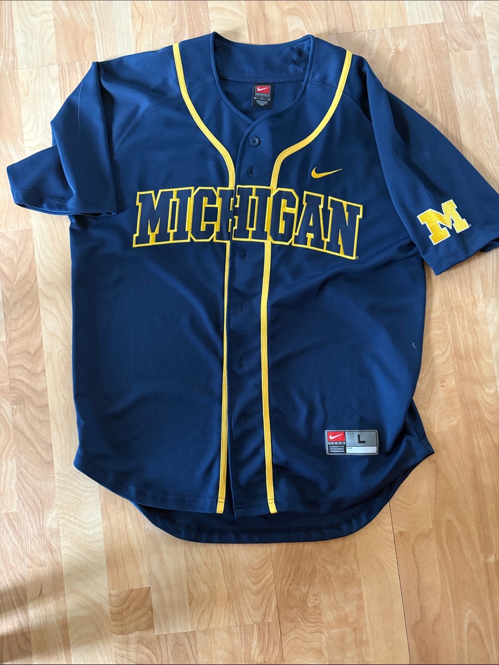 Nike Men’s Navy and Yellow Michigan Baseball Jersey Large